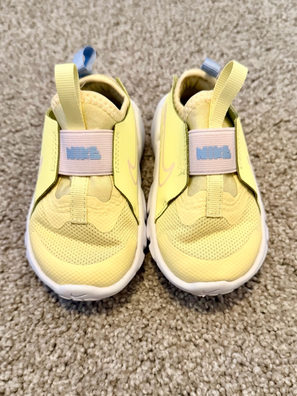 Nike Toddler Yellow Slip-On Sneakers with Pastel Accents - Picture 3 of 5